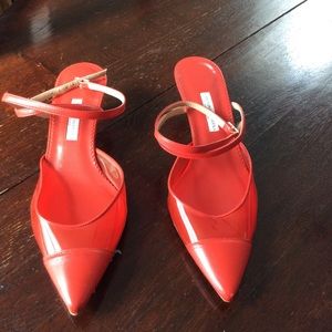 Carolina Herrera Pumps